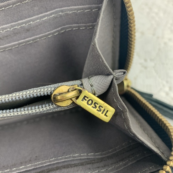 Fossil Leather Wallet Dark teal green gold zip around Pockets Cards cash coins - Picture 9 of 12